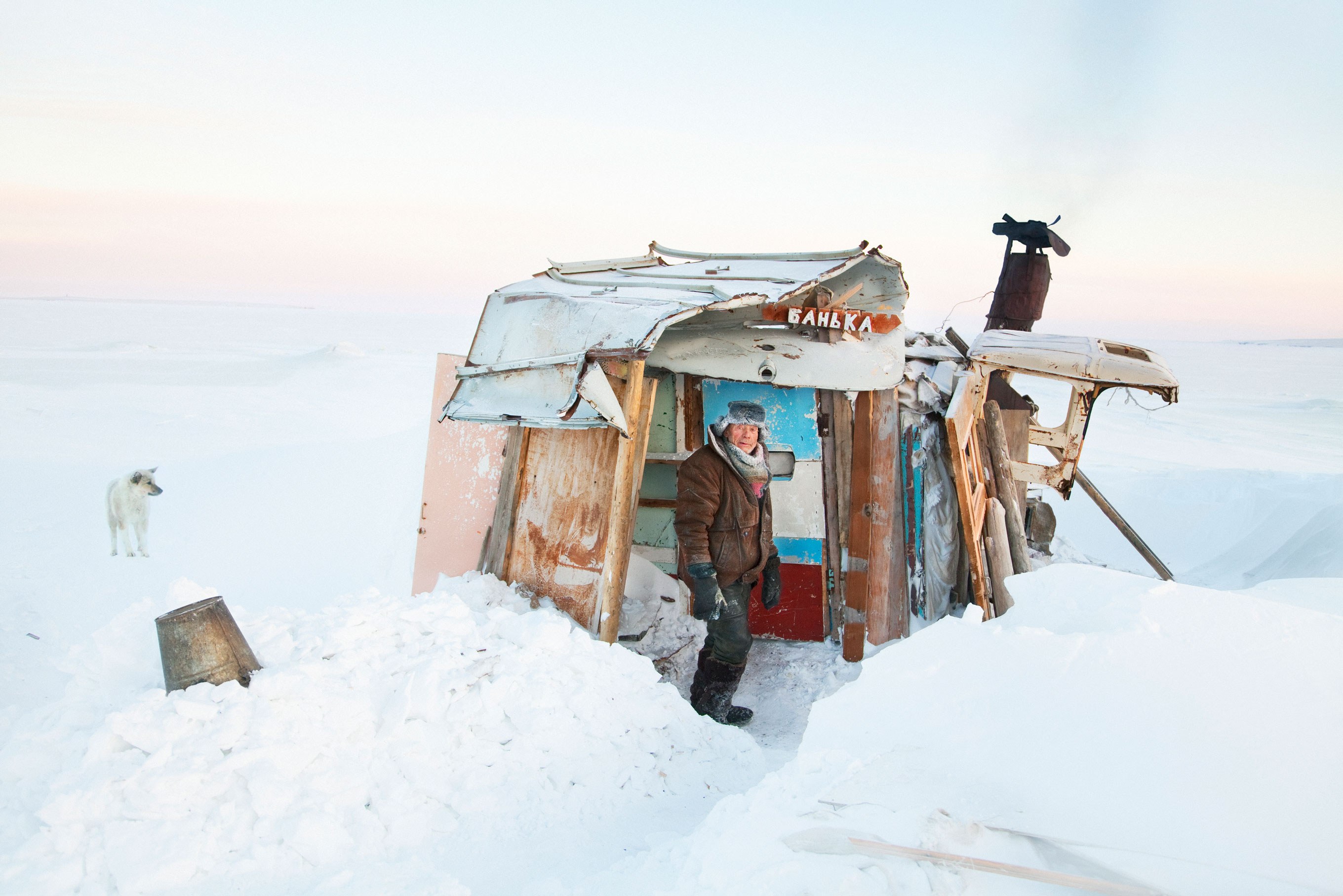 TIKSI / EVGENIA ARBUGAEVA 写真集雑誌